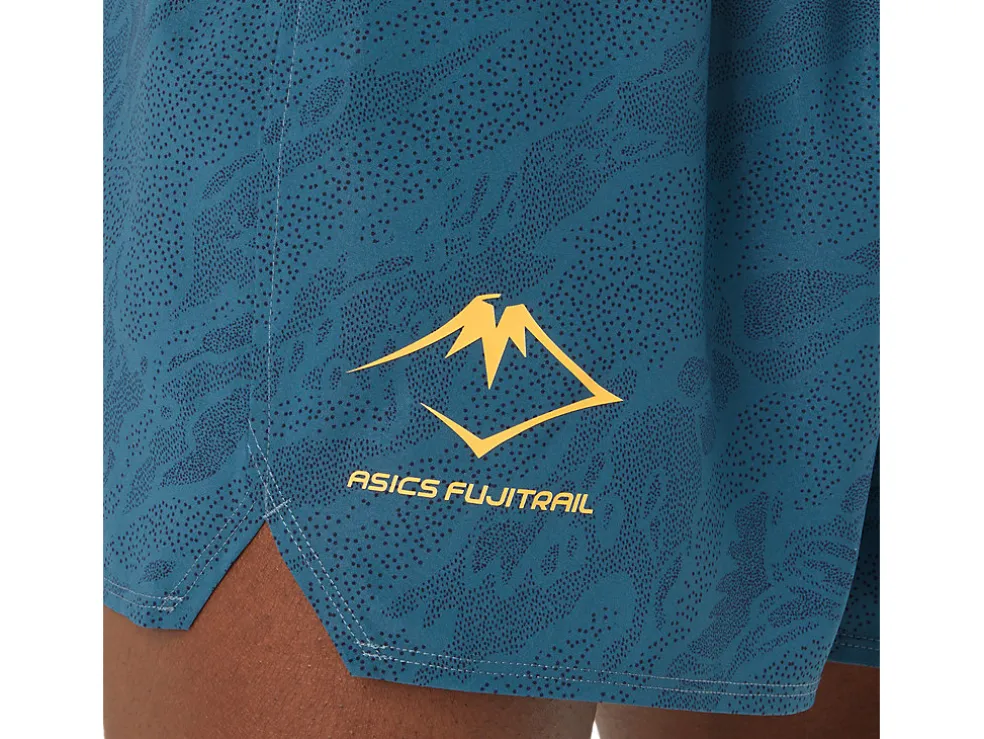 Kleding | Trail running>ASICS FUJITRAIL ALL OVER PRINT 5IN SHORT Magnetic Blue/Performance Black